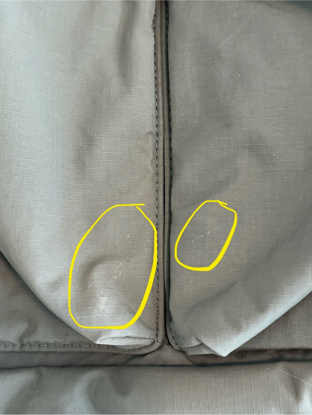 Uniqlo Multi Pocket Shoulder Bag in Olive - Picture 3 of 11